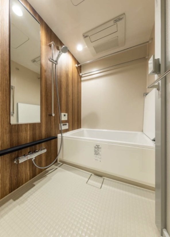 バス・シャワールーム