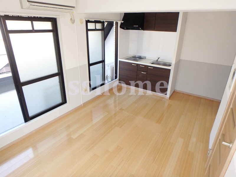 居室・リビング　明るいフローリング☆