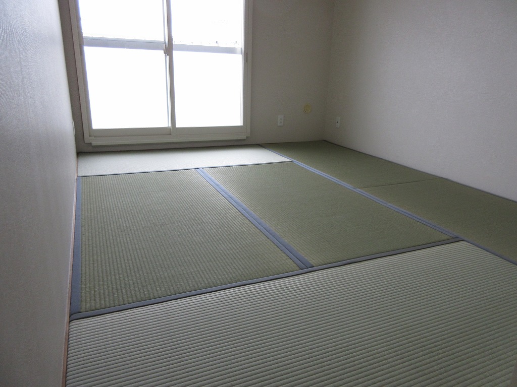 その他設備　和室あり、畳の表替え予定！