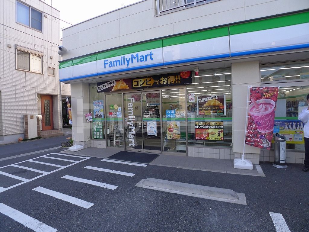 コンビニ　ファミリーマート東小岩六丁目店（コンビニ）まで120m