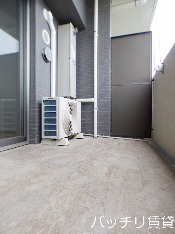 バルコニー　※同型写真の為、現状優先。