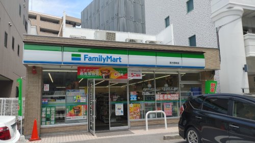 コンビニ　ファミリーマート 那古野南店（コンビニ）まで220m