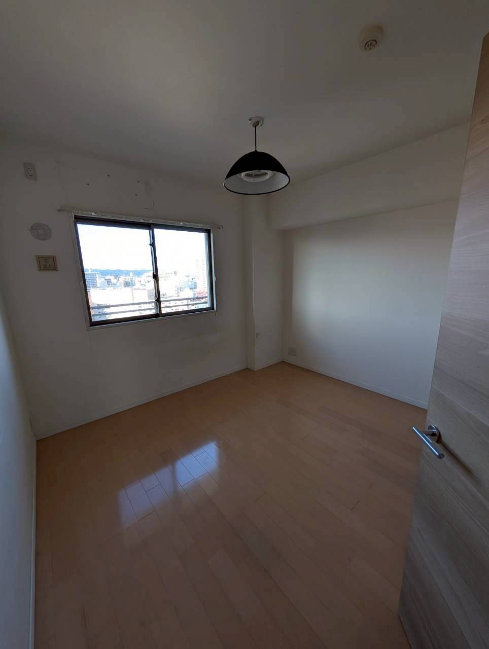 その他部屋・スペース　風通しも良い寝室です☆