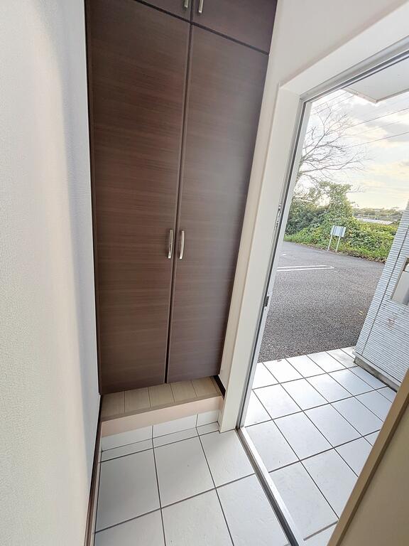 玄関　※現状優先