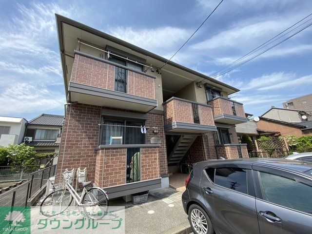 建物外観　駐車場