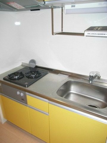 キッチン　お料理も楽しい２口システムキッチン（反転）