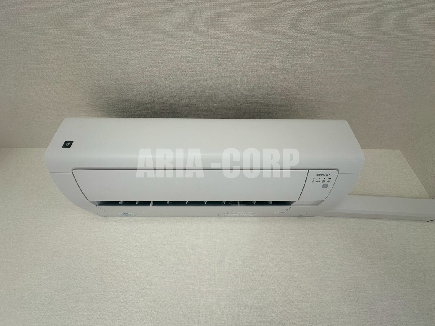 その他設備　最新の省エネエアコン1基搭載♪