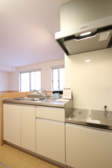 キッチン　参考写真（同建物別部屋のものです）