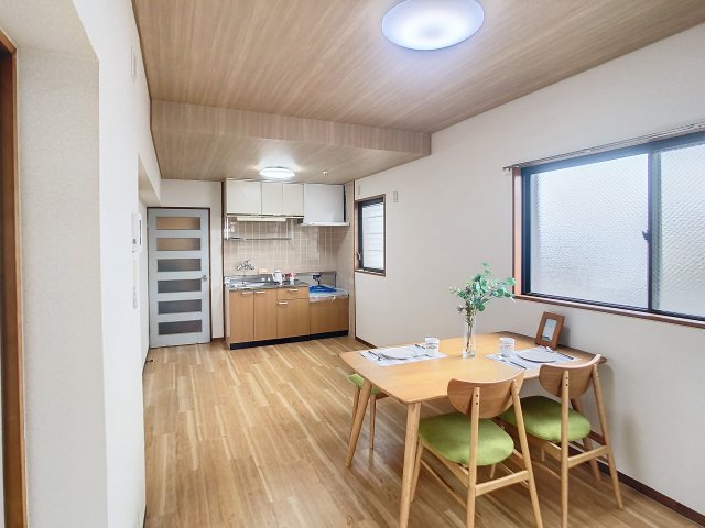 居室・リビング　※写真は空室の一室のものを使用しております※　あくまで現況優