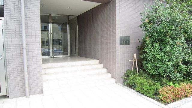 エントランス　エントランス