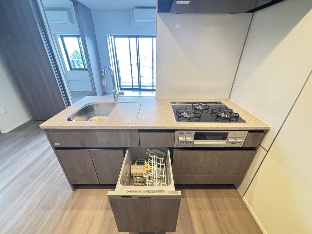 キッチン　同間取り別部屋の写真です