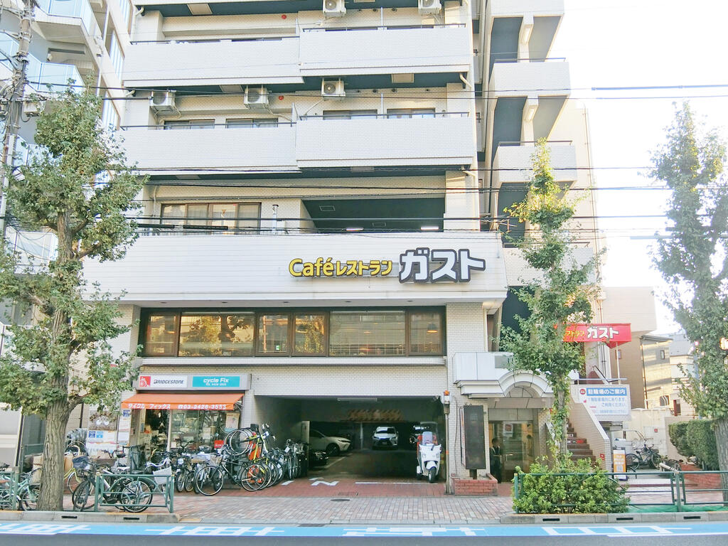 飲食店　ガスト世田谷上馬店（から好し取扱店）（飲食店）まで148m