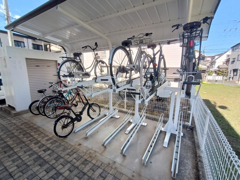 その他　自転車置き場です。