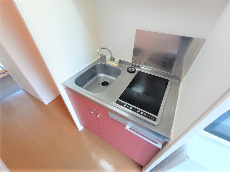 キッチン　家電・家具付きのお部屋です。