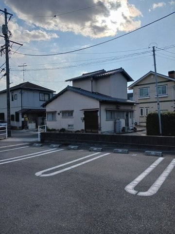 駐車場　駐車場完備です