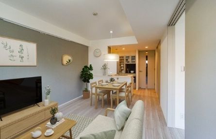 居室・リビング　家具などはイメージです