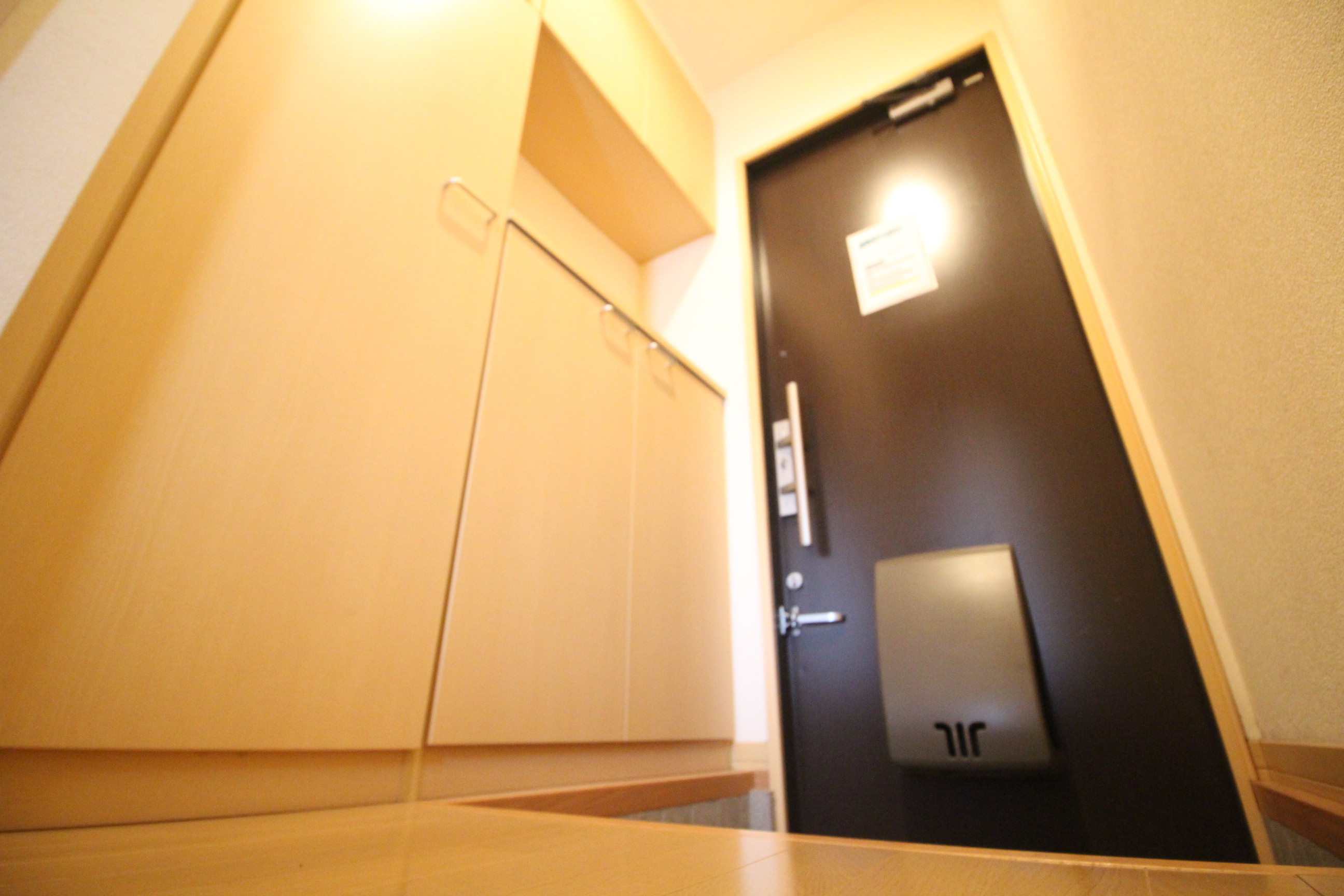 玄関　シューズBOXあります♪