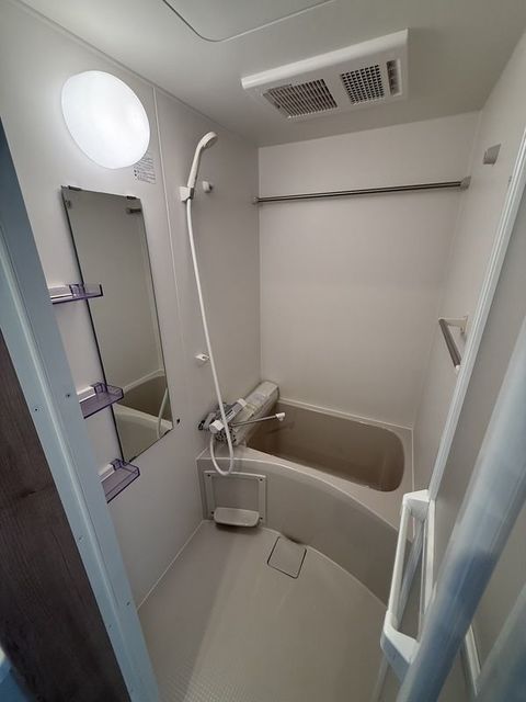 バス・シャワールーム　別物件の参考写真です