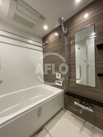 バス・シャワールーム　プレミストタワー靭本町　浴室