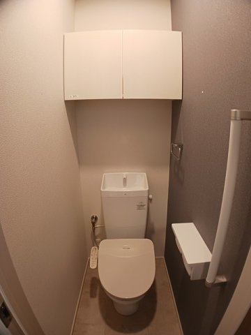トイレ　落ち着いたトイレです
