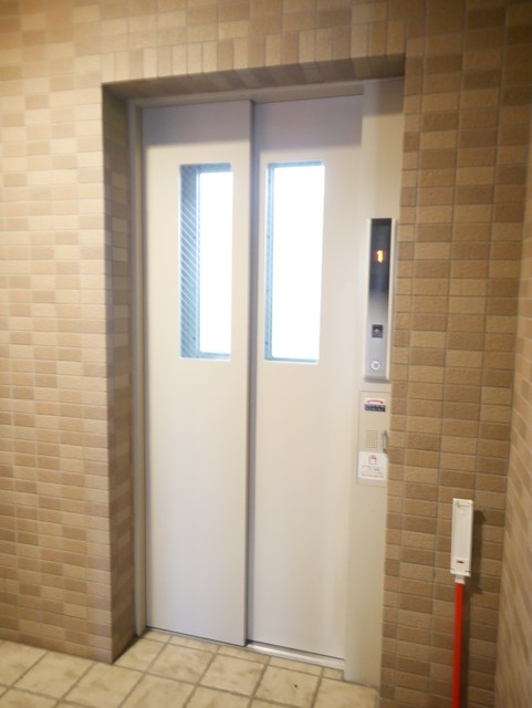 その他共有部分　★エレベーターで上階への移動も楽々です★