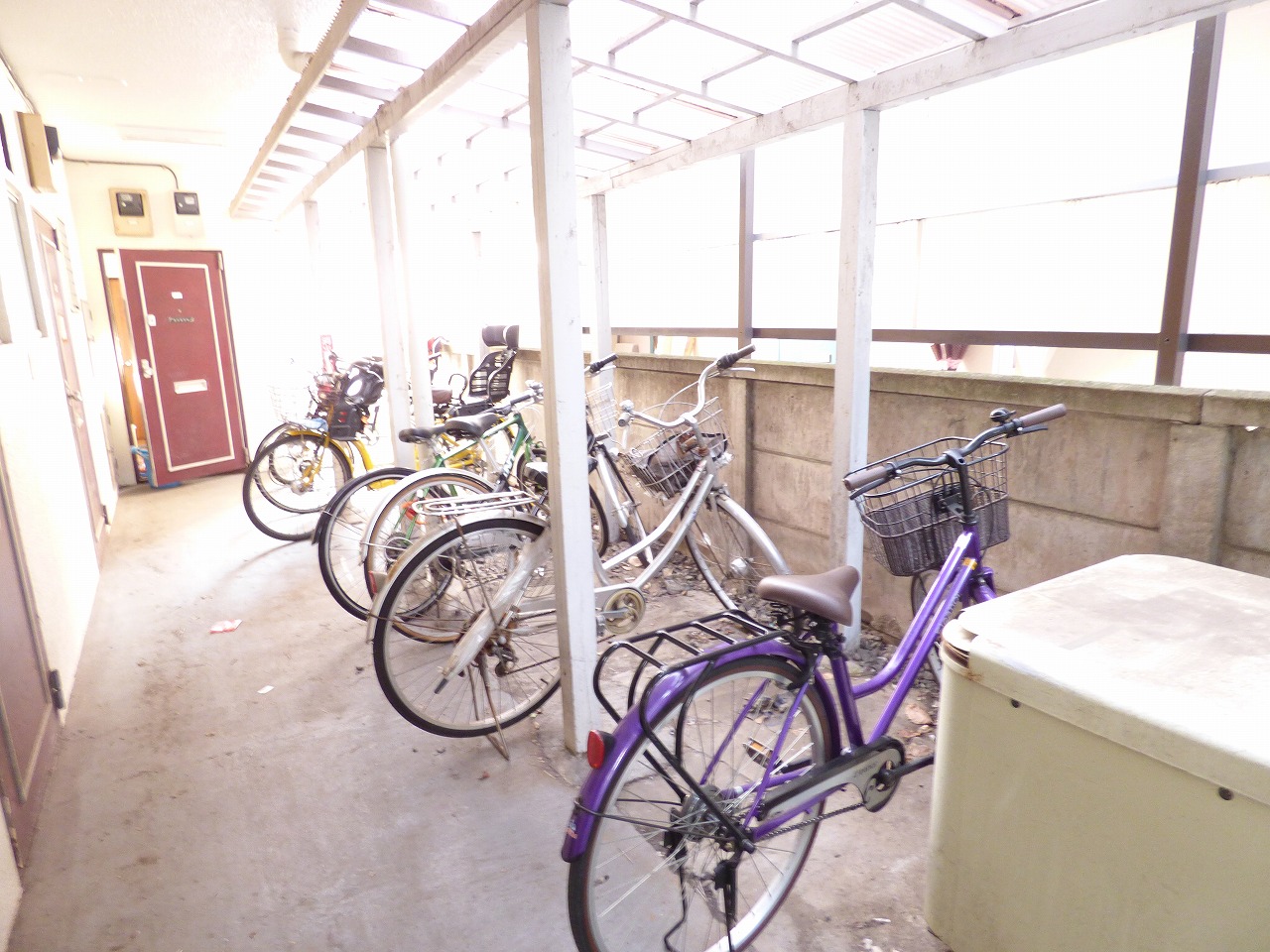 その他共有部分　屋根付駐輪場で雨の日も安心♪