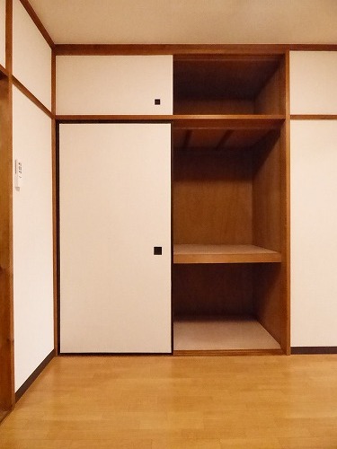 収納　押入タイプの収納♪