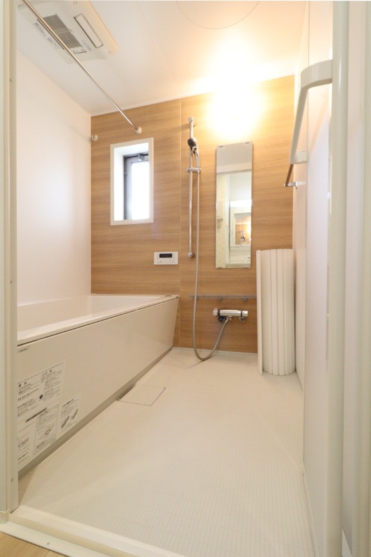 バス・シャワールーム　図面と現状に相違がある場合には現状を優先