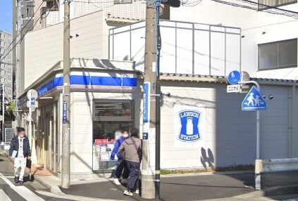 コンビニ　ローソン鵠沼橘一丁目店（コンビニ）まで427m