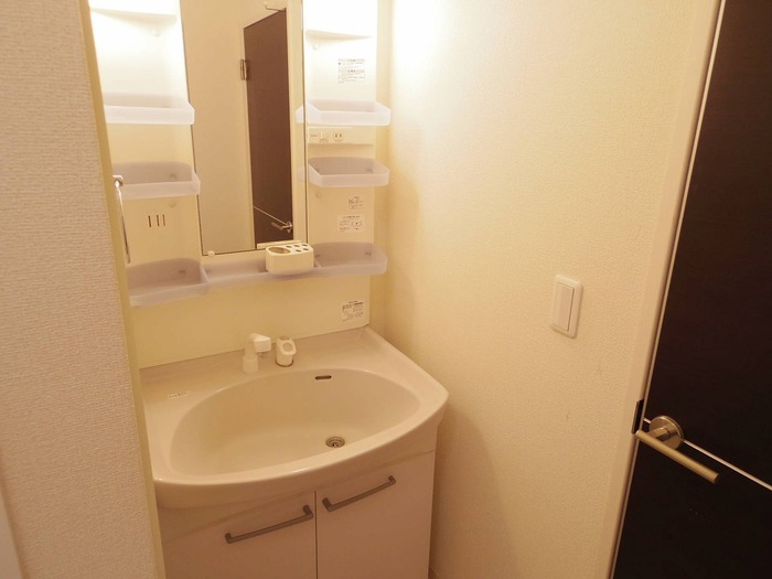 洗面設備　洗髪洗面化粧台