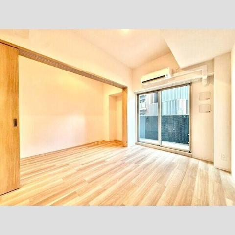 居室・リビング　室内