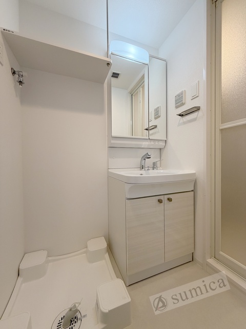 洗面設備　洗面脱衣所付き！独立洗面台が便利です♪♪