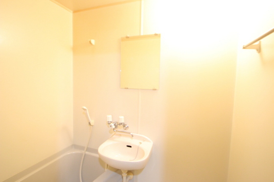 洗面設備　※別部屋の写真です