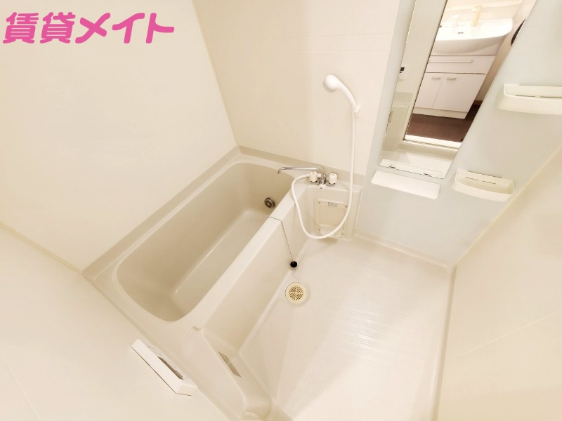 バス・シャワールーム　同型参考写真