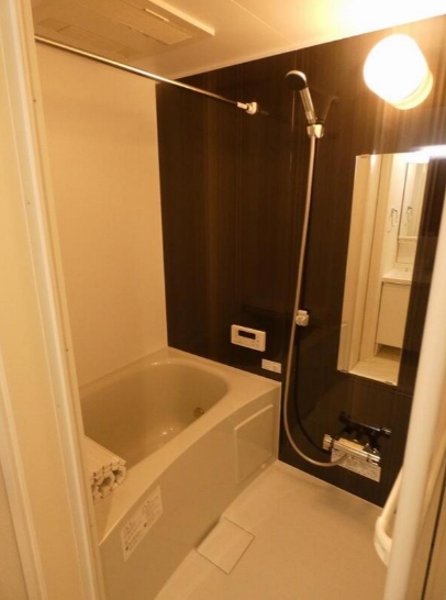 バス・シャワールーム　清潔な浴室！
