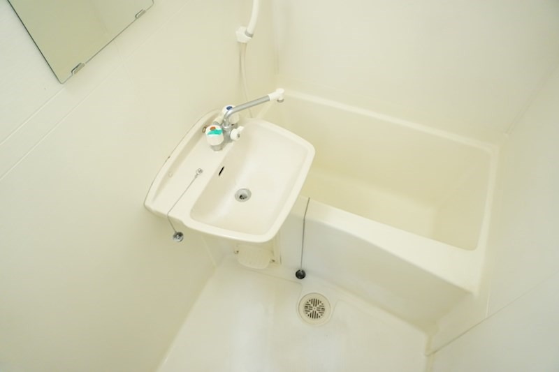 バス・シャワールーム　別号室イメージ