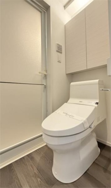 トイレ　※反転タイプの写真を使用しています。