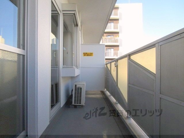 バルコニー　ベランダ