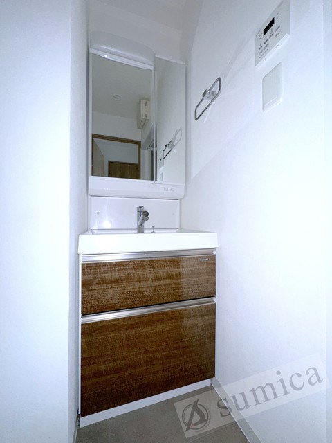 洗面設備　洗面脱衣所付き！独立洗面台が便利です♪♪