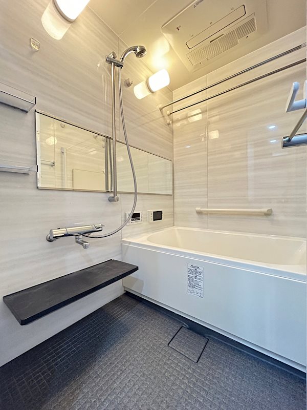 バス・シャワールーム