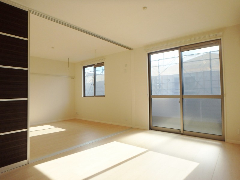 居室・リビング　図面と現状に相違がある場合には現状を優先