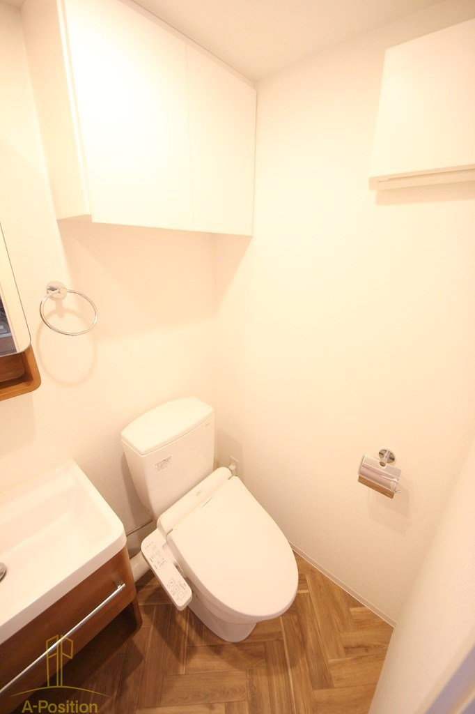 トイレ　セレニテ京橋クレア