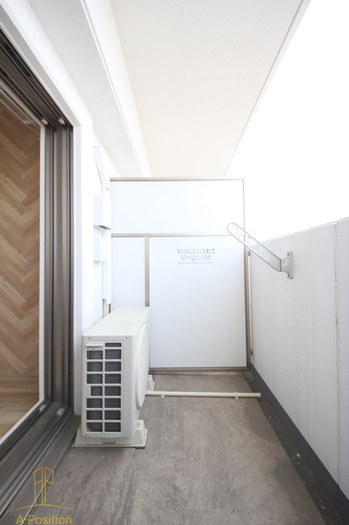 バルコニー　セレニテ京橋クレア