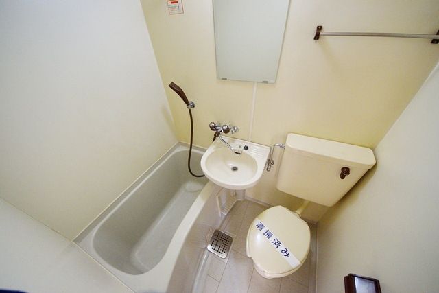 バス・シャワールーム