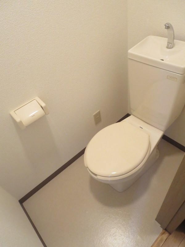 トイレ　参考写真