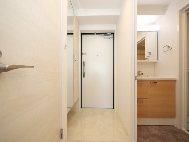 玄関　落ち着いた玄関です