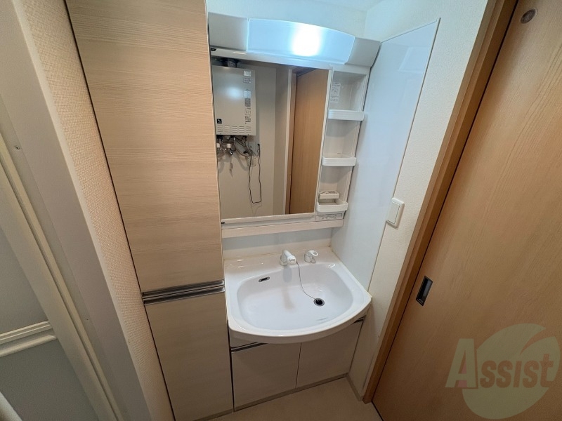 洗面設備　洗面台は独立していて使いやすそうですね。