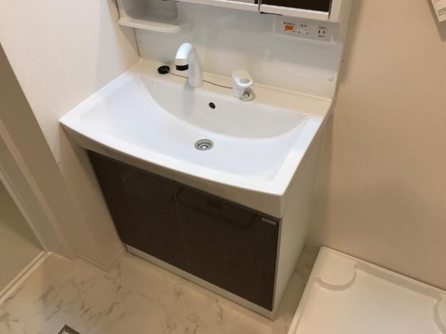 洗面設備　洗髪洗面化粧台