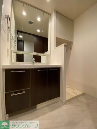 洗面設備　収納