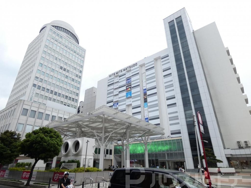 ショッピングセンター　キテミテマツド（ショッピングセンター）まで220m